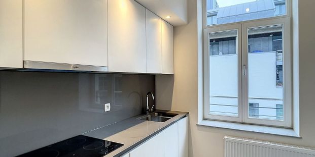 Appartement te huur in Brussel voor € 1.675 met 2 slaapkamers - Photo 1