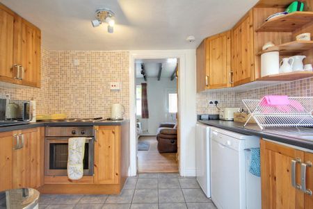 2 bedroom house to rent - Photo 2