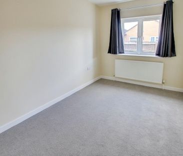 3 bedroom detached bungalow to rent - Photo 5