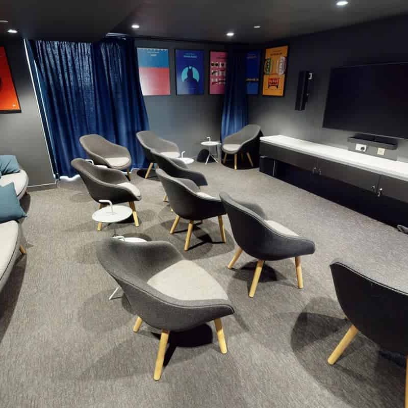 Bronze Studio Mid Level - Photo 1