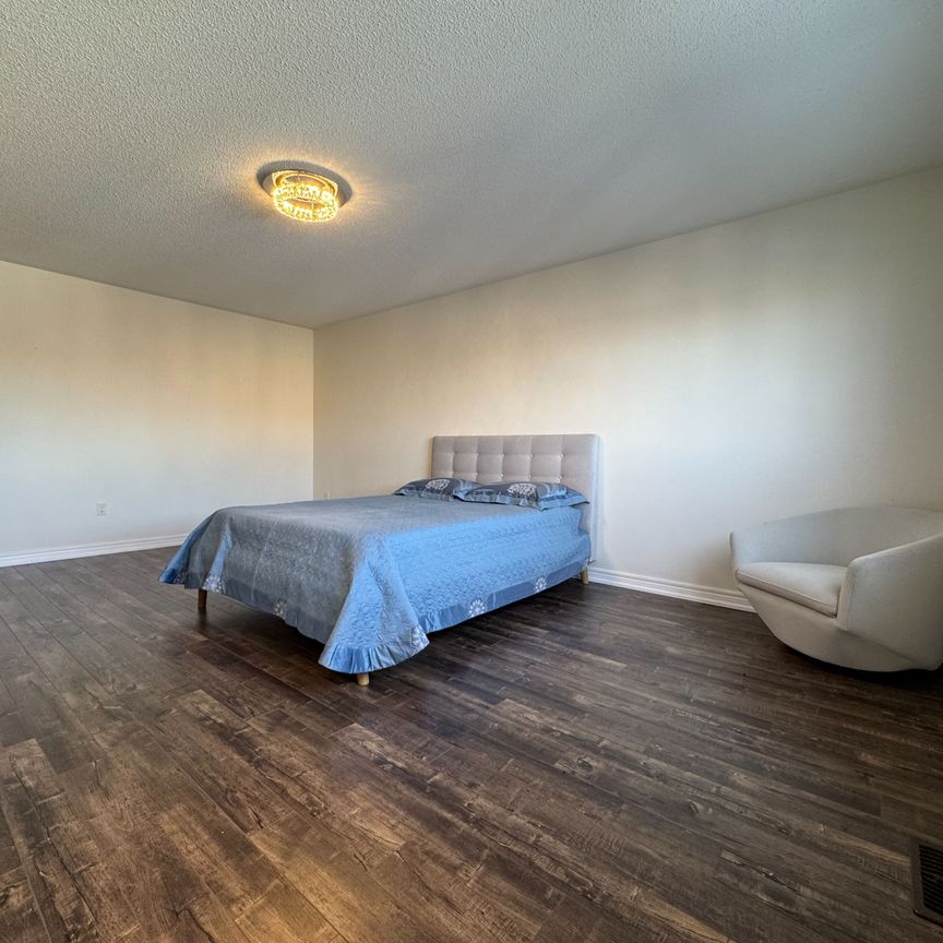 For Lease - 13 Woodway Lane, Markham, Ontario - Photo 1