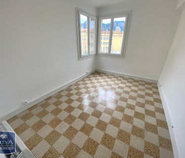 Location Appartement 2 pièces 47m² TOULON 83000 - Photo 3