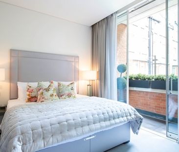 2 Bedroom Apartment, Green Street, Mayfair, W1K - Photo 6