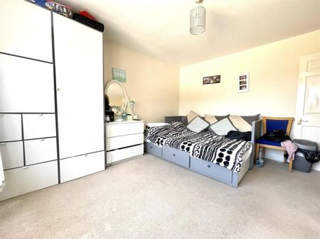 1 Bedroom Flat To Let - Photo 5