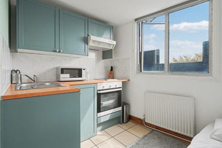 Flat 17 West Cromwell Road, Earls Court SW5 9QL - Photo 5