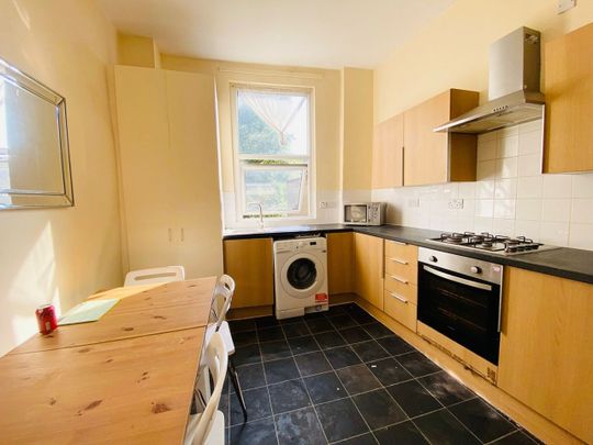 5 Bed Flat, Malden Road, NW5 - Photo 1