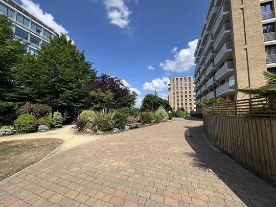 3 bedroom ground floor maisonette to rent - Photo 1