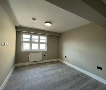 Town centre 1 bedroom flat to rent - Photo 1