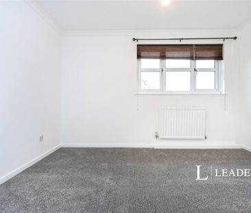 2 bedroom terraced to rent Langcliffe Drive, Heelands, MK13 - Photo 4