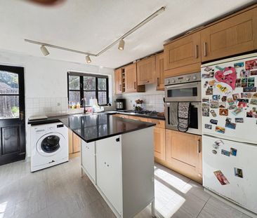Coney Grange, Warfield, Bracknell, Berkshire, RG42 - Photo 6