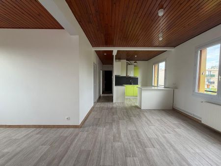 Location Appartement 4 pièces 65m² STE GENEVIEVE DES BOIS 91700 - Photo 3