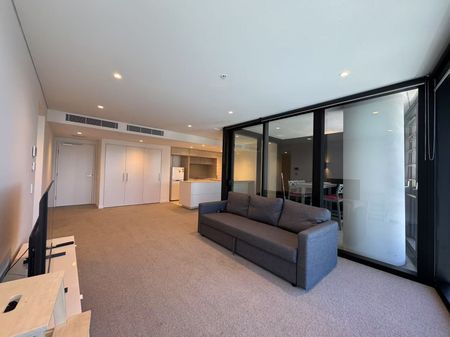 2 Bedroom, 2 Bathroom Apartment with Carpark – Prime South Wharf Location! - Photo 5