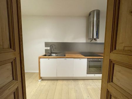 Ruime woning met 3 slaapkamers en 3 badkamers en open zolderkamer - Photo 3