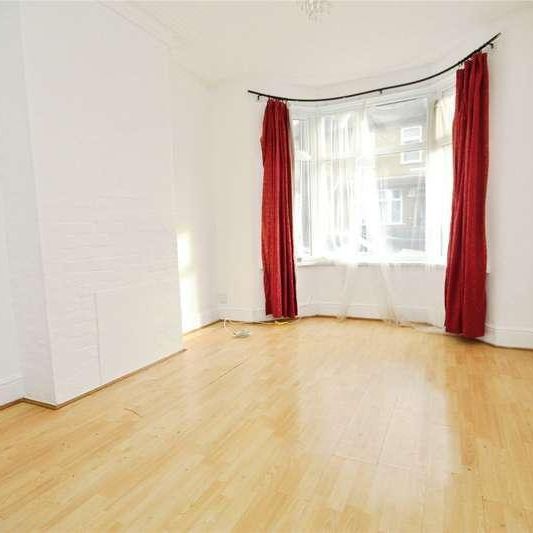 Carlton Road, Leytonstone, E11 - Photo 1