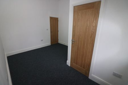 Flat 1, 20 Louis Street - Photo 4