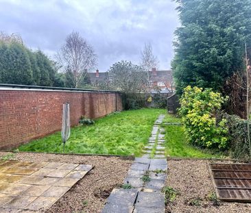 3 bedroom end of terrace house to rent - Photo 1