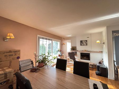Location Maison 6 pièces 132m² - Photo 2