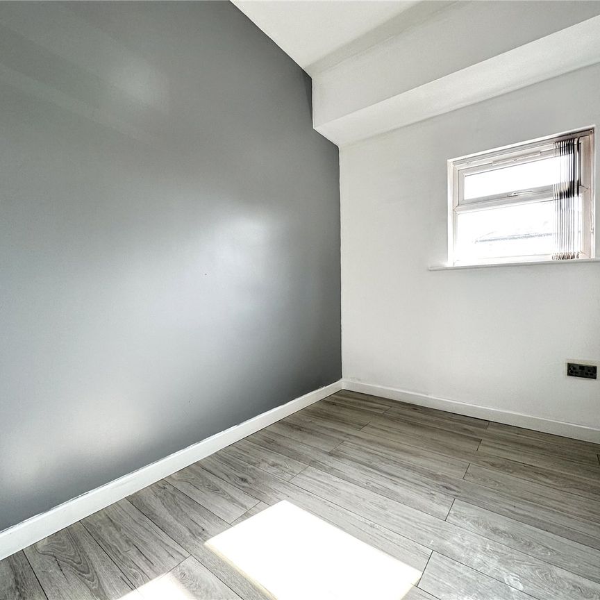 2, Chandos Avenue, Leeds, West Yorkshire, LS8 1QU - Photo 1