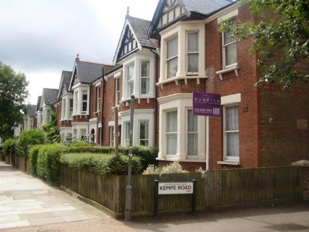 3 bedroom maisonette to rent - Photo 3
