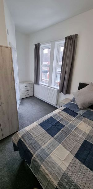 5 Bed full Ensuite HMO - Photo 1