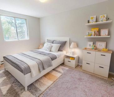 Three Bedroom Townhouse - Photo 5