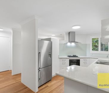 Comfort and Convenience in the heart of Cottesloe - Photo 4