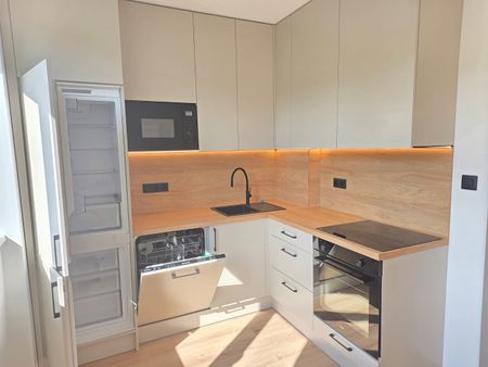 Pronájem bytu 2+1 54 m² - Fotografie 4