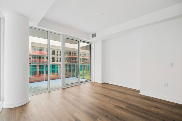 For Lease - 333 Sunseeker Avenue Unit# 524, Innisfil, Ontario - Photo 1