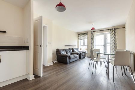 2 bedroom flat to rent - Photo 2