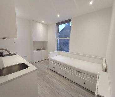 Studio Flat, Mountview Road, N4 - Photo 1