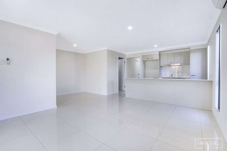 SPACIOUS HOME PERFECT FOR YOUR FAMILY! - Photo 4