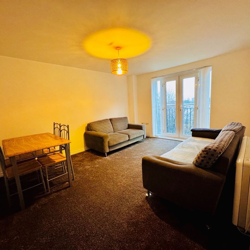 2 Bed Flat, Middlewood Street, M5 - Photo 1