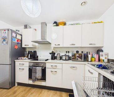 2 bedroom apartment to rent - Photo 4