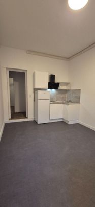 Location Appartement 2 pièces 27m² - Photo 1