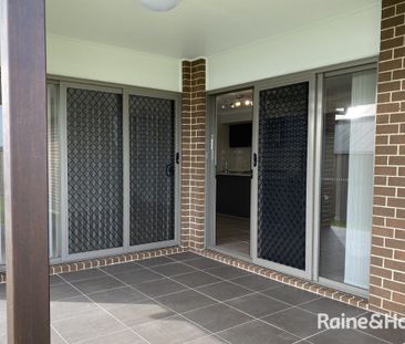 4 Bedroom Family Home - Photo 6