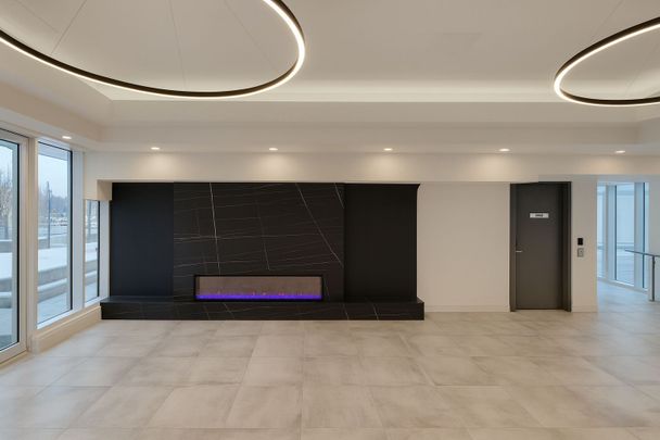 For Lease - 715 Davis Drive Unit# 301, Newmarket, Ontario - Photo 1