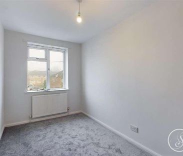 Whinbrook Crescent, Moortown, Leeds, LS17 - Photo 2