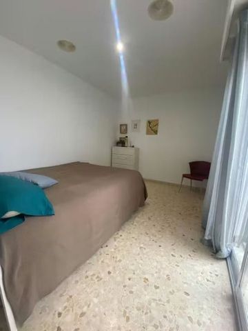 Carrer del Periodista José Ombuen, Valencia, Valencian Community 46010 - Photo 3