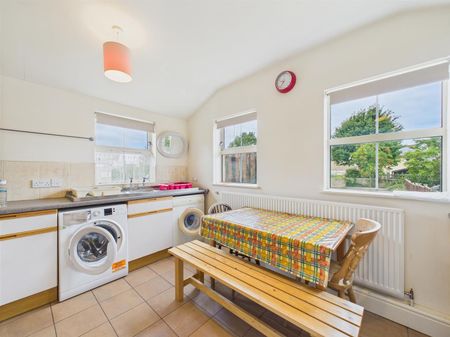 Wellsway, Odd Down, Bath - Photo 4