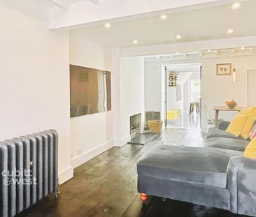 3 bedroom terraced house to rent - Photo 2