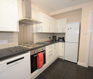 109 Broomspring Lane, Broomhall, Sheffield S10 2FD - Photo 1