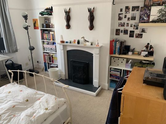 4 Bed Terraced House, Elm Park, BS34 - Photo 1