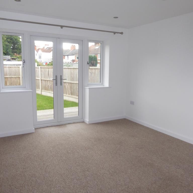 2 bedroom terraced house to rent - Photo 1