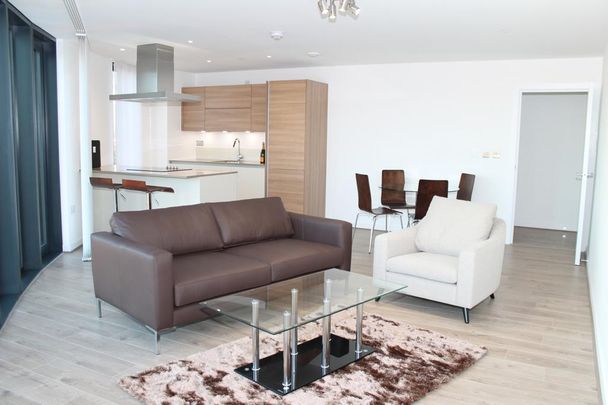 2 bedroom flat to rent - Photo 1