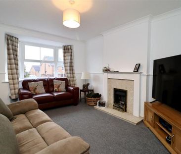 2 bedroom end of terrace house to rent - Photo 1