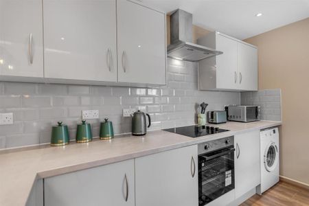 Studio to rent - Photo 2