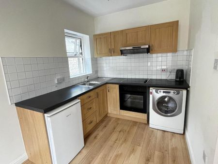 1 bedroom flat to rent - Photo 4