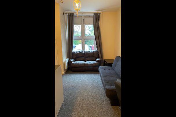 1 Bed Flat, Bulmershe Road, RG1 - Photo 1
