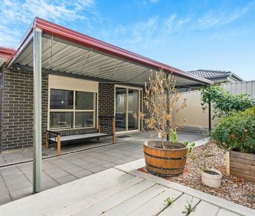 Your Perfect Family Home in the Heart of Ingle Farm with 6.6kW Solar! - Photo 2