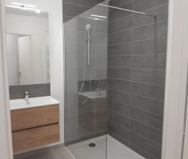 Location Appartement 3 pièces 65m² ANNECY 74370 - Photo 3